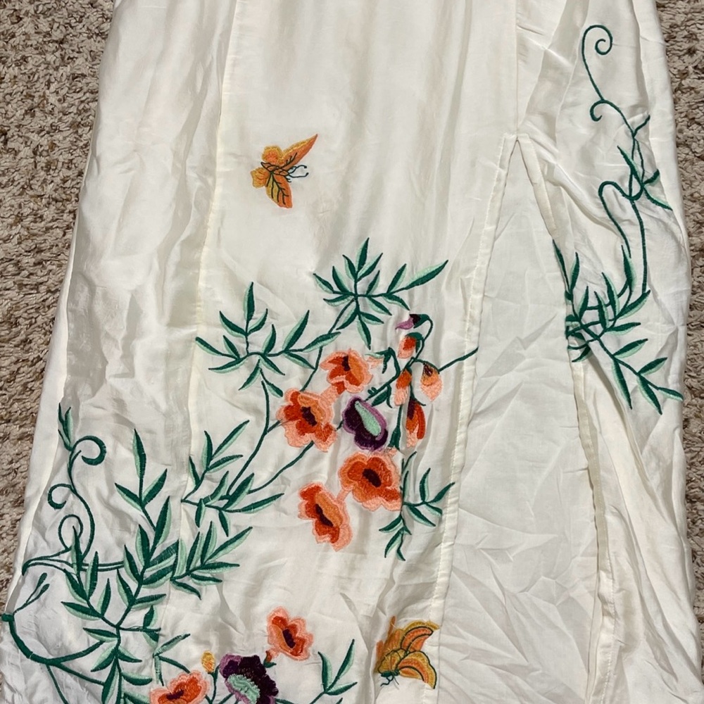 Urban Outfitters Floral Embroidered Midi Dress Ivory Side Slit Boho Indie Medium - Picture 9 of 12